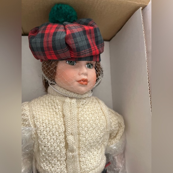 ALBERON COLLECTORS DOLLs NEW - Picture 2 of 11